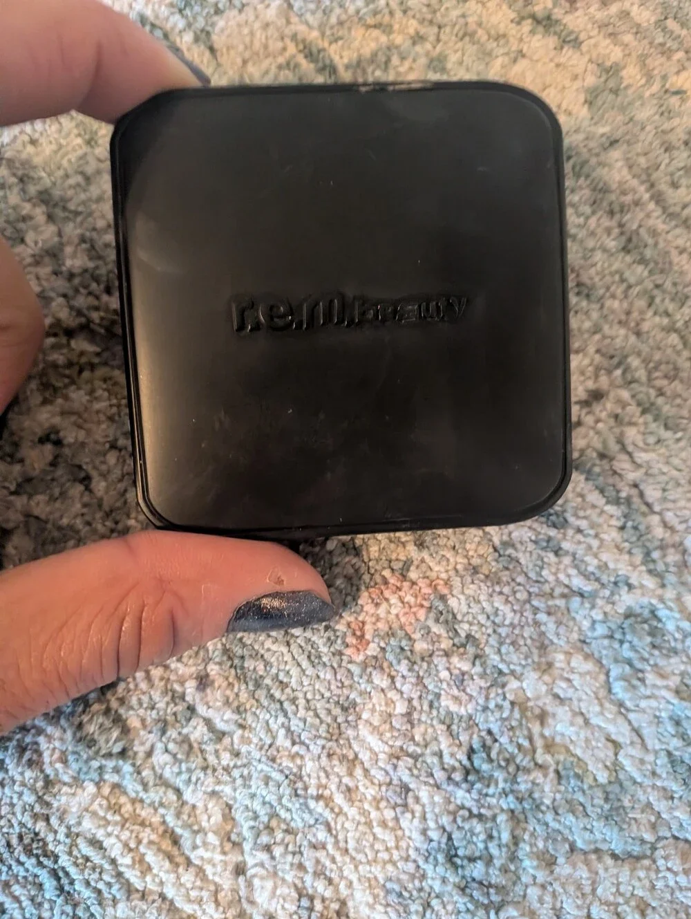 r.e.m. beauty Dangerous Woman Eyeshadow Quad